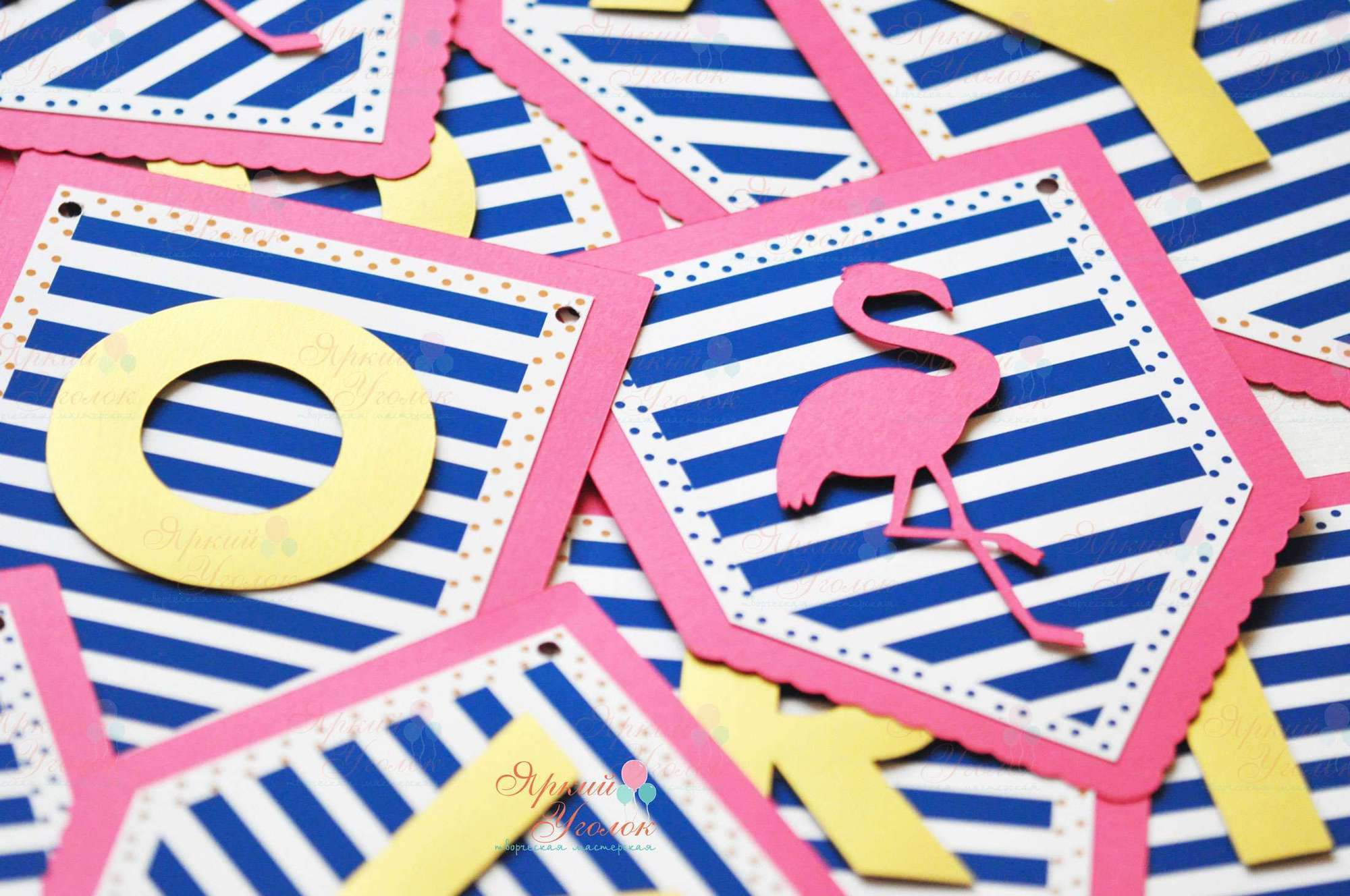 Гирлянда многослойные флажки с одним уголком "Фламинго"