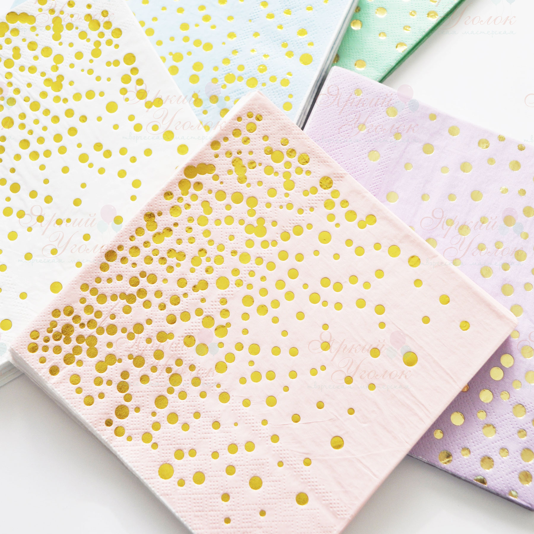 Бумажные салфетки (большие) розовые с рисунком - золотое конфетти