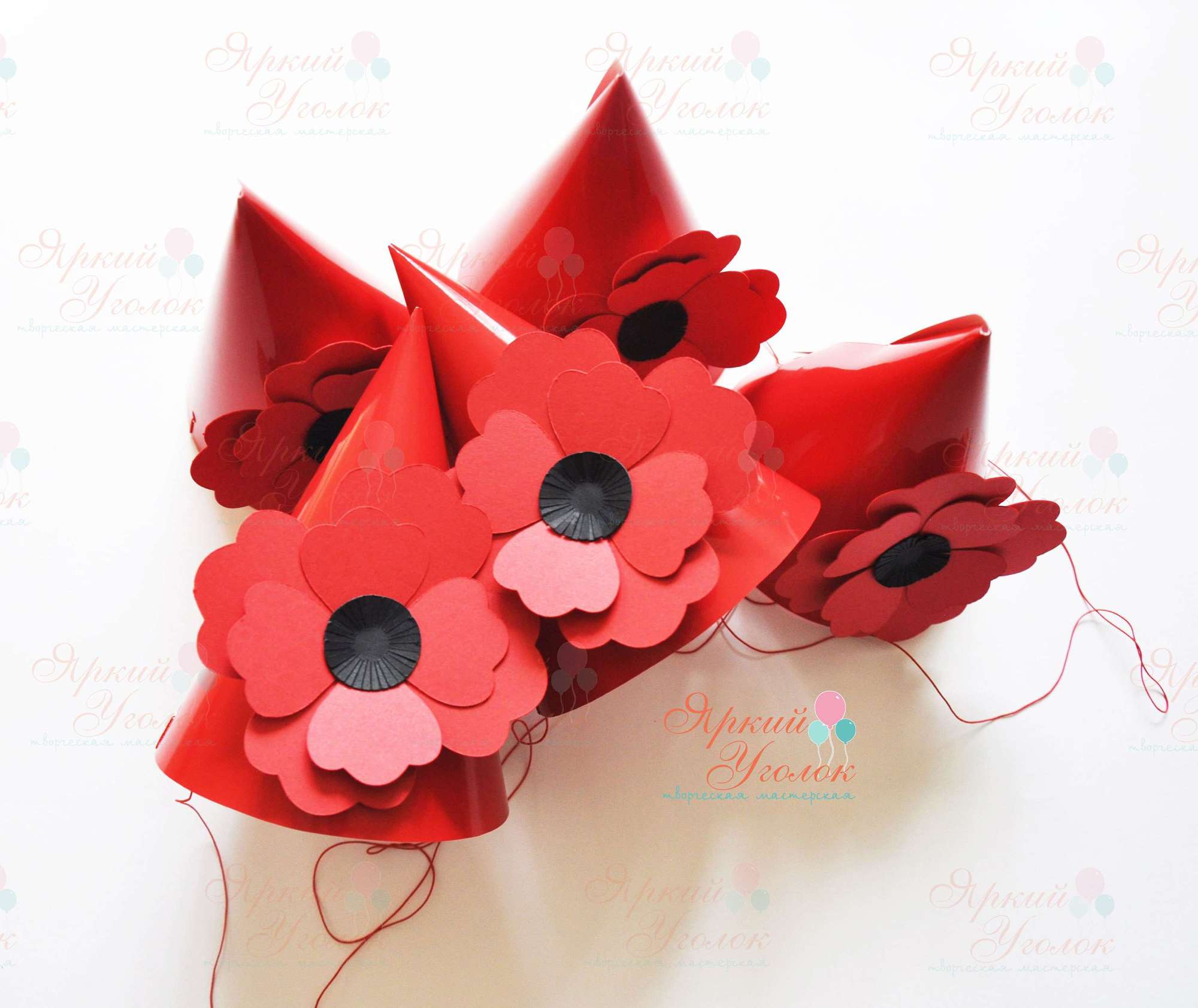 Колпачки и короны со сложным декором - с объемными цветами "Маки"