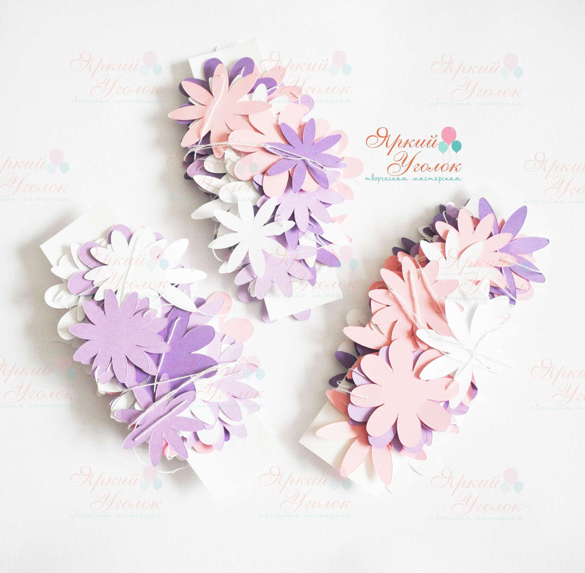 Гирлянда цветочки на нитке