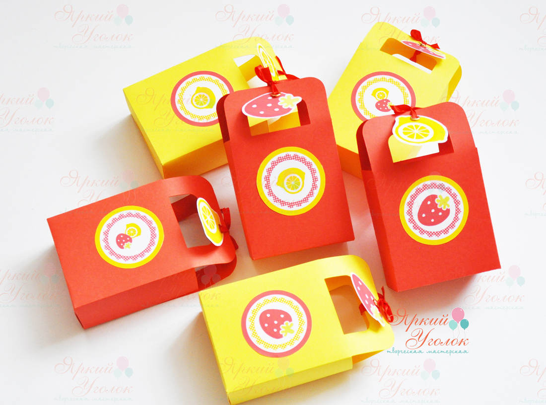 Бонбоньерка открытые с ручками с объемным декором "Клубника и лимон"