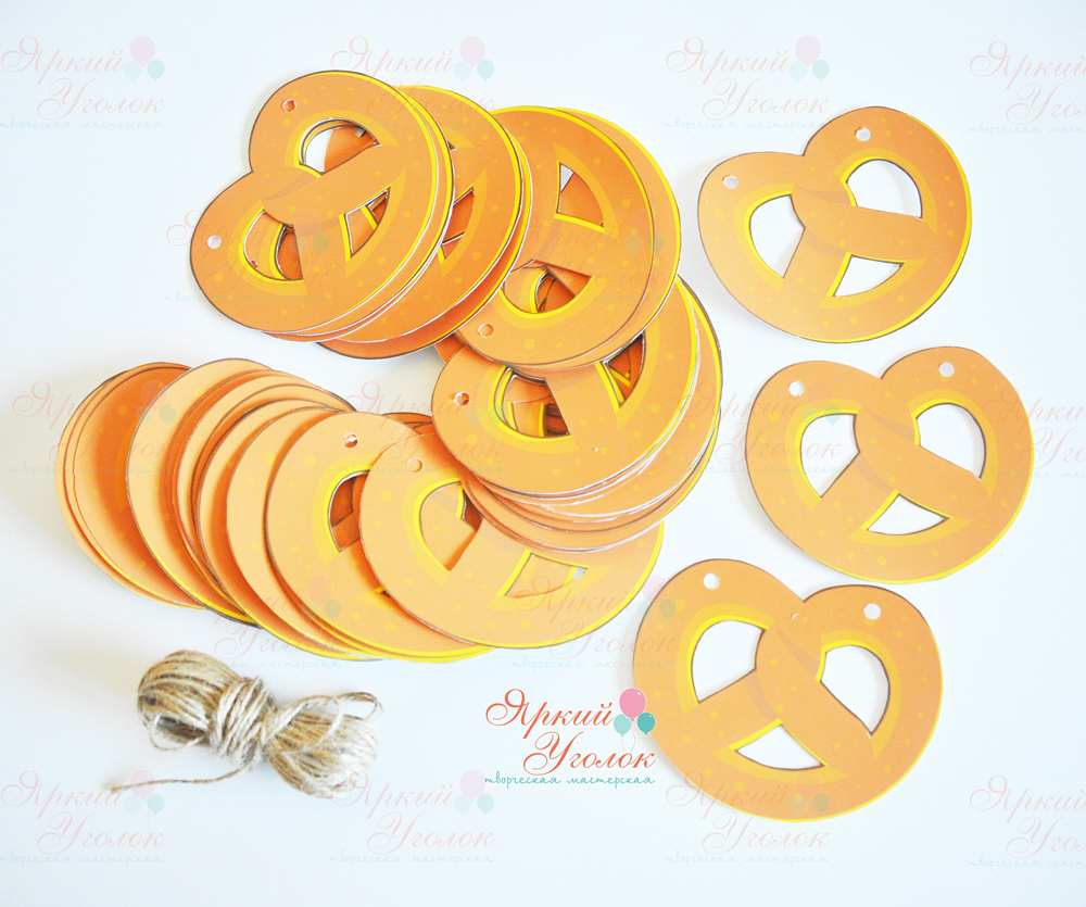 Гирлянда крендельки на нитке