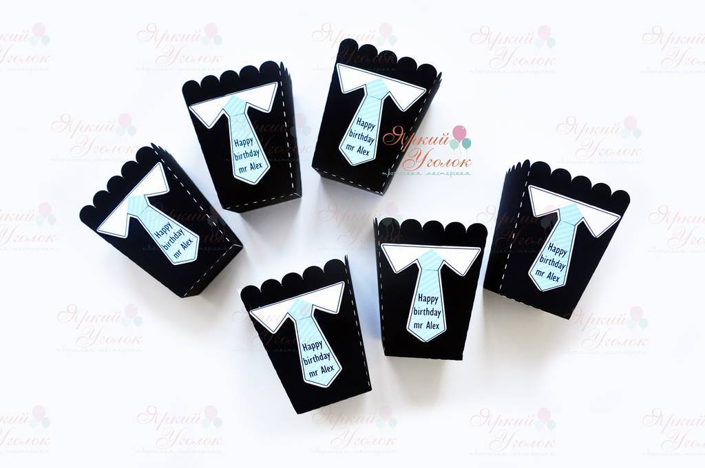 Стаканчики для сладостей или попкорна с напечатанным декором "Галстук"