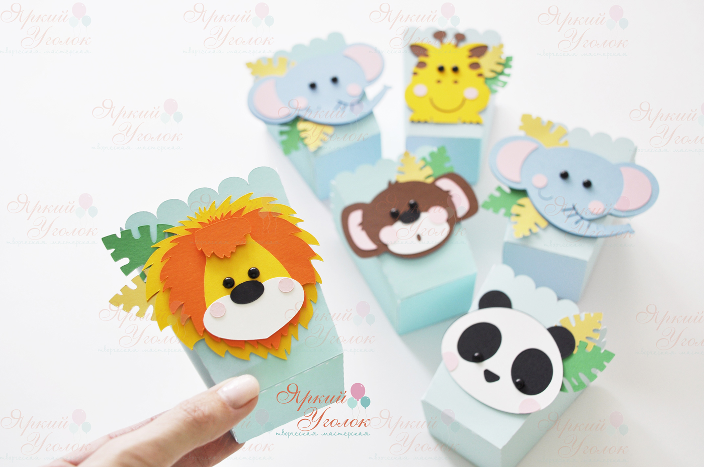 Стаканчики для сладостей или попкорна со сложным объемным декором животные