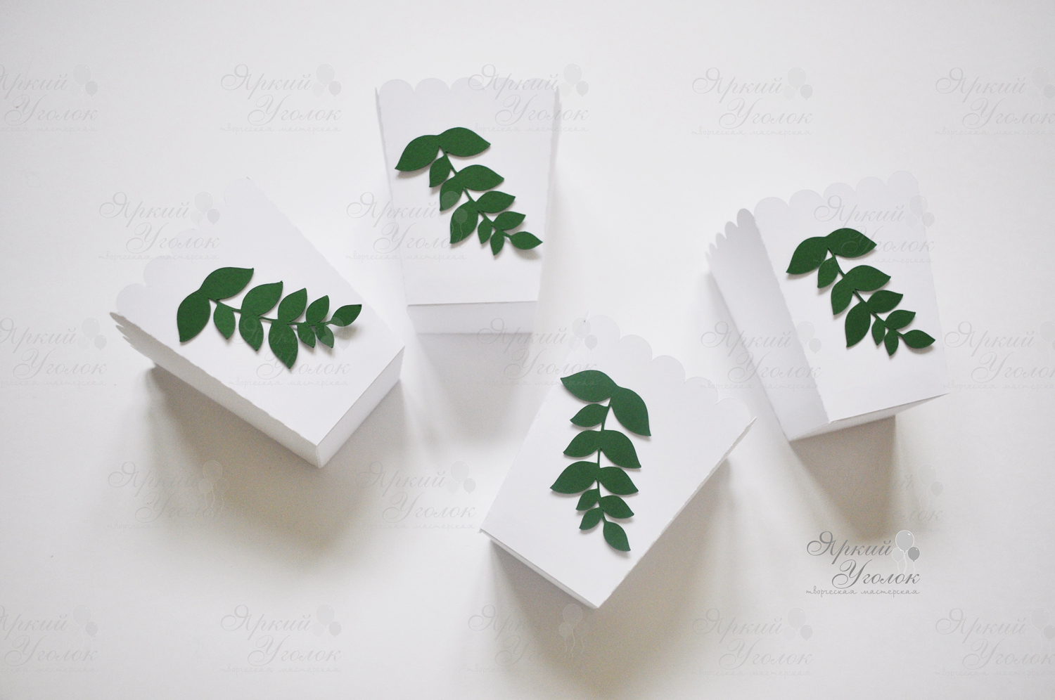 Стаканчики для сладостей или попкорна с объемным декором "Веточки"