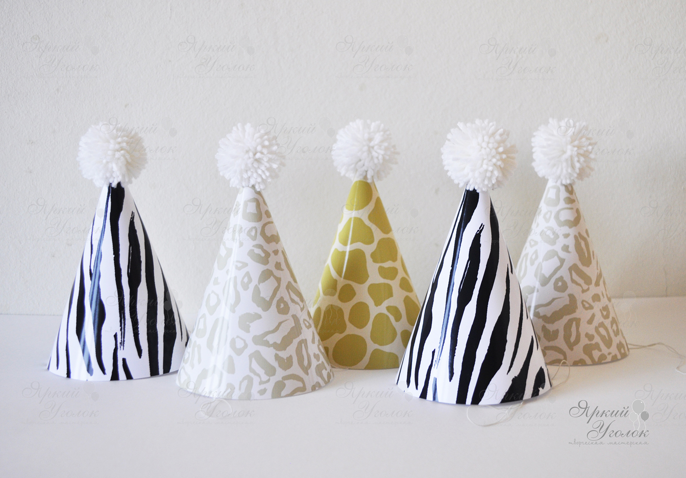 Колпачки с большими помпонами "Зоопарк"