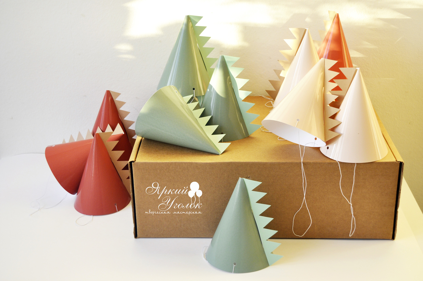 Колпачки со сложным декором - шипы (динозавры)