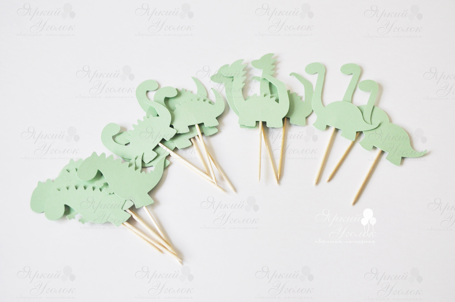 Топперы  "Динозавры" фигурные
