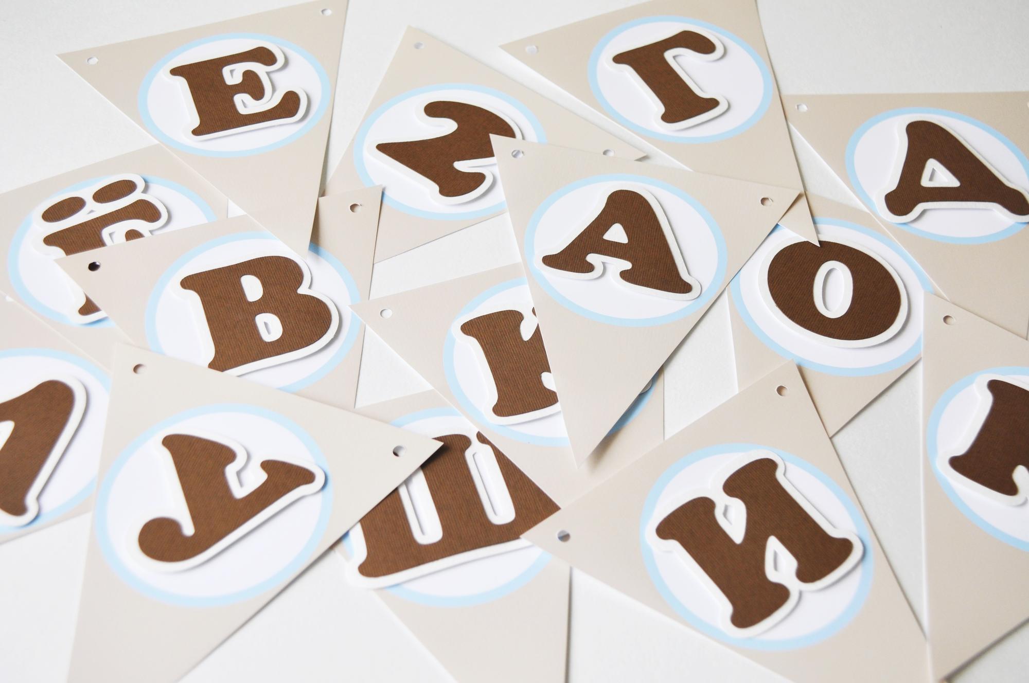 Гирлянда флажки с объемными отдельно вырезанными буквами