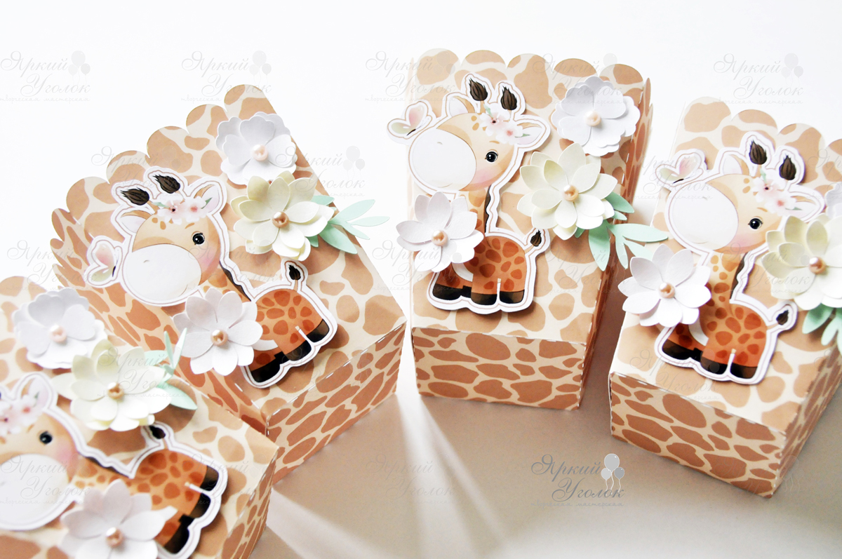 Стаканчики для сладостей или попкорна со сложным объемным декором цветы "Жирафы"