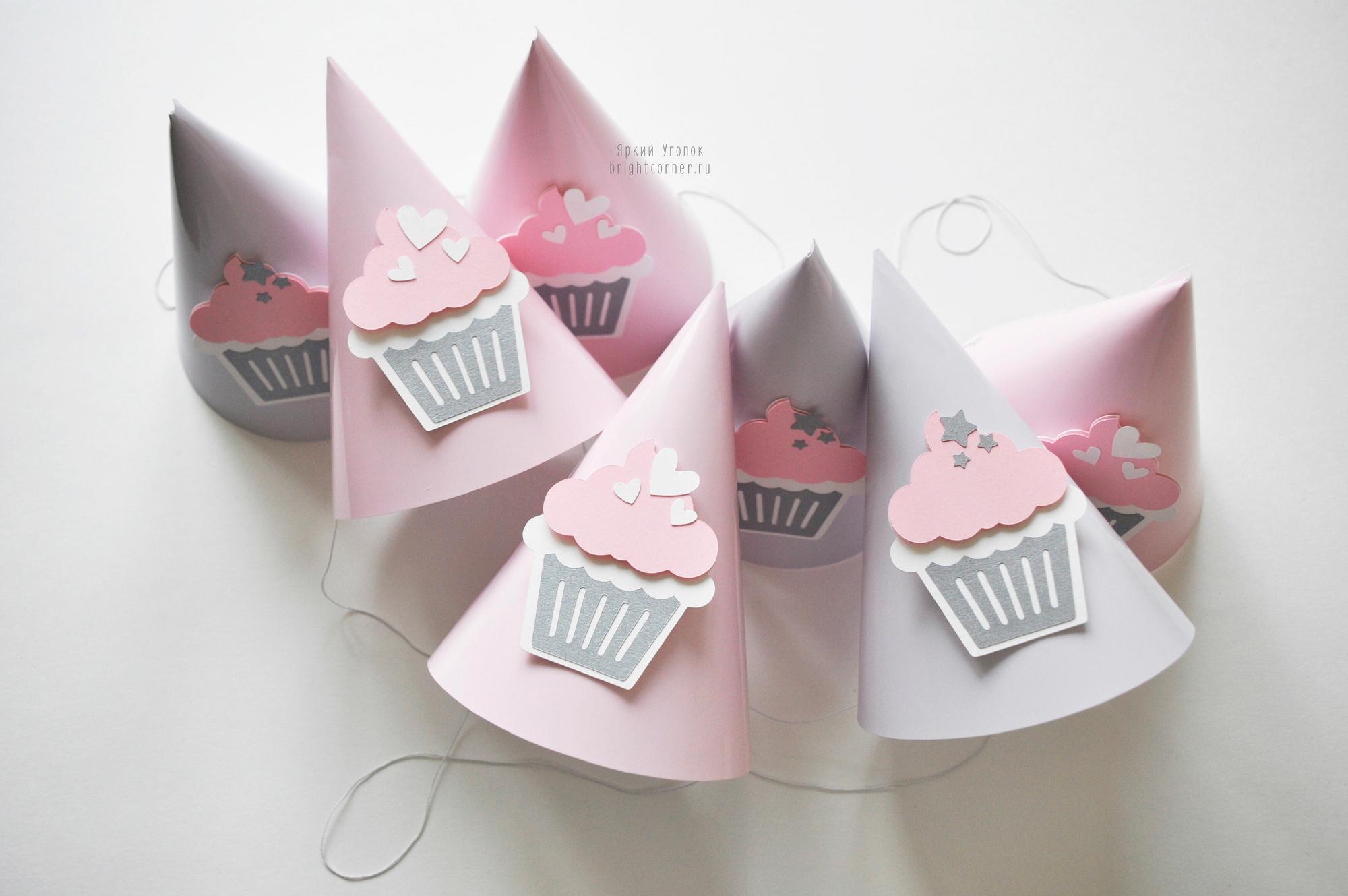 Колпачок со сложным объемным декором "Пироженки"