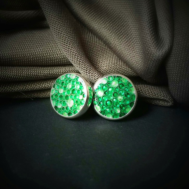 СЕРЬГИ "ЗЕЛЕНЫЕ ТОЧКИ"