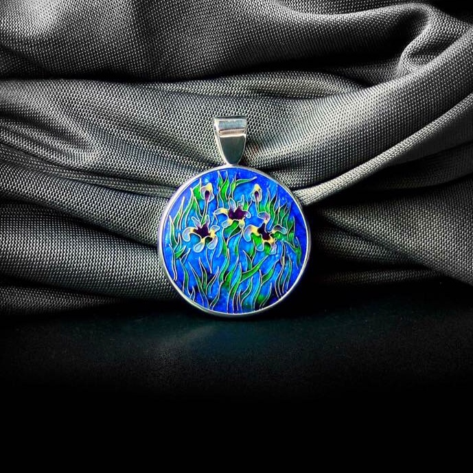 КУЛОН "ИРИСЫ"