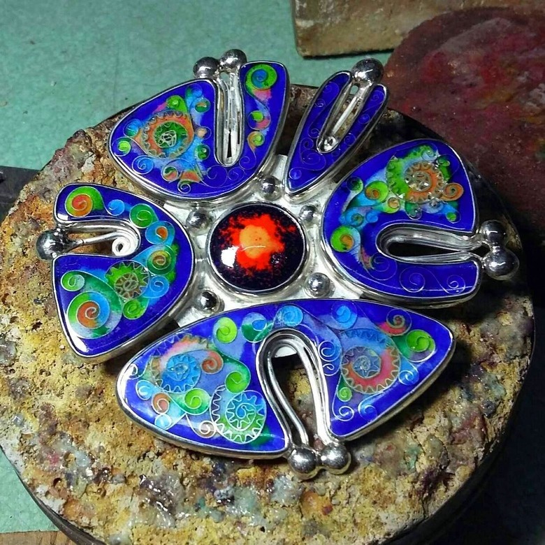 БРОШЬ "ГЛАЗ ЮПИТЕРА"