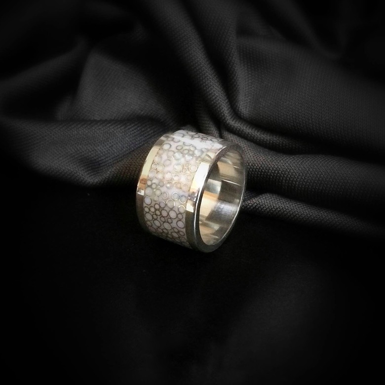 КОЛЬЦО "БЕЛЫЕ ТОЧКИ"