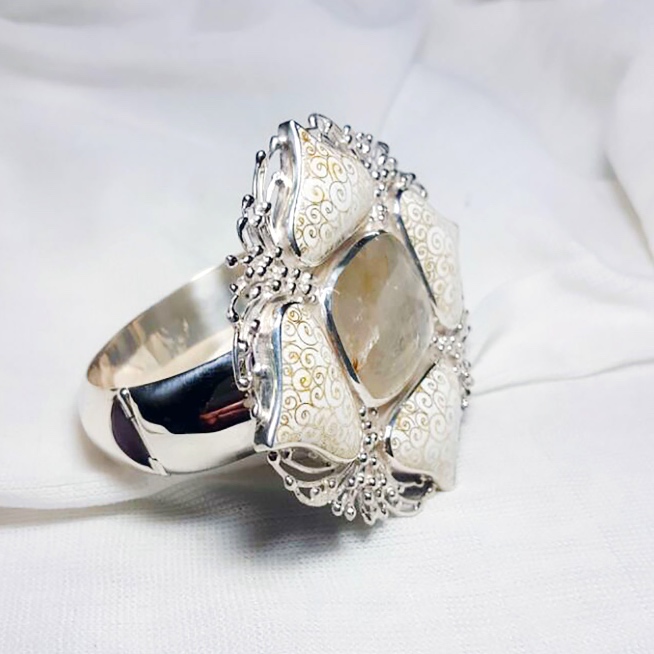 БРАСЛЕТ "БЕЛЫЙ ЦВЕТОК"