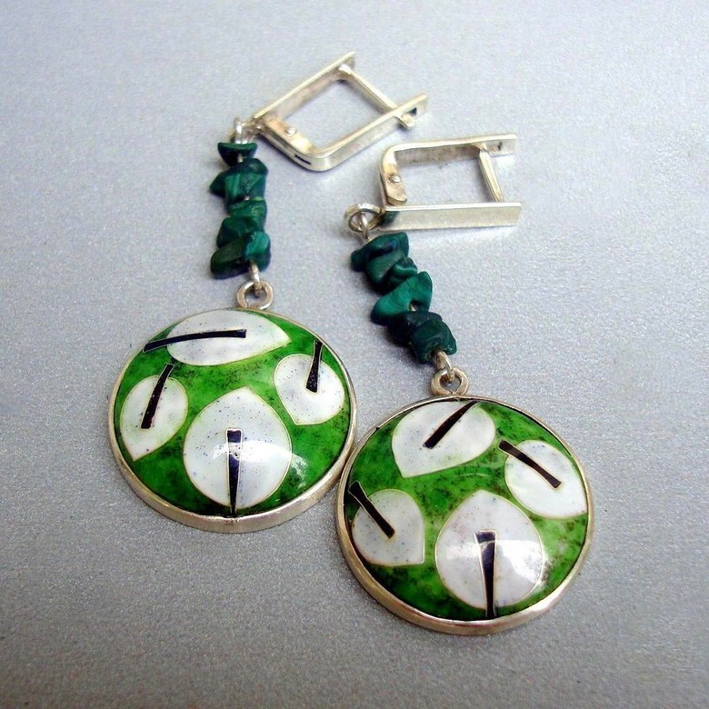 СЕРЬГИ "БЕЛЫЙ ЛИСТЬЯ"