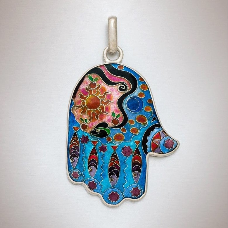 КУЛОН "ЛАДОНЬ"