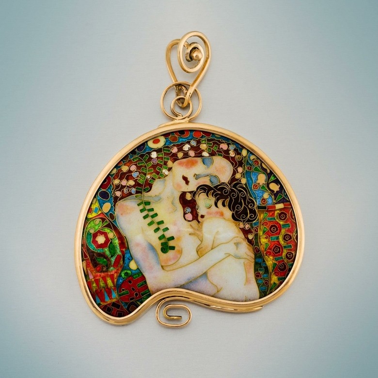 КУЛОН "МАТЬ И ДИТЯ"