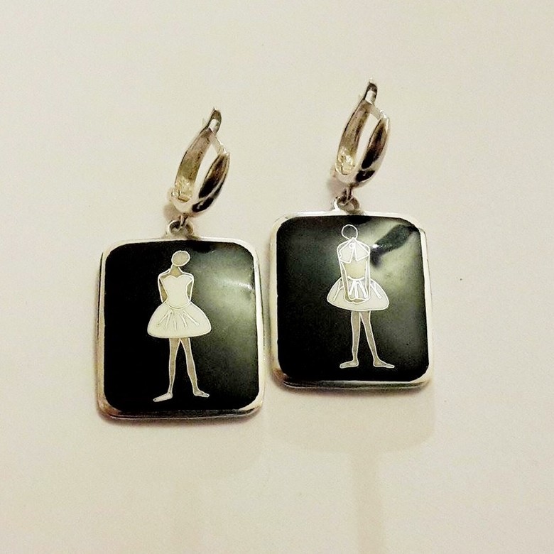 СЕРЬГИ "БЕЛАЯ БАЛЕРИНА"