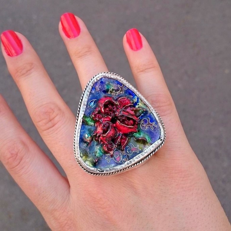 КОЛЬЦО "КРАСНЫЕ ГРАНАТЫ"