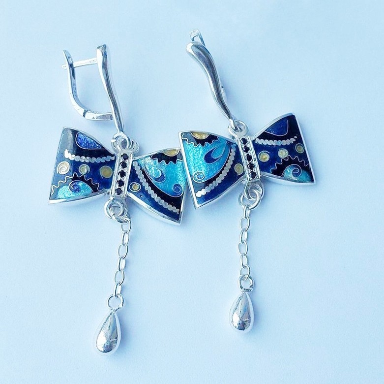 СЕРЬГИ "БАНТИКИ"