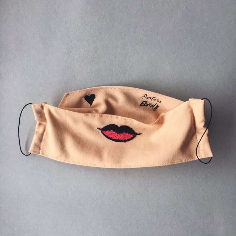 Facial mask for mom