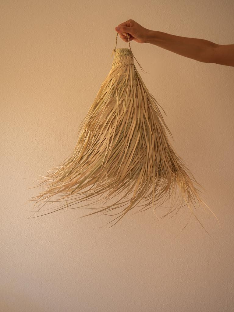 Средний абажур из пальмовых листьев No1