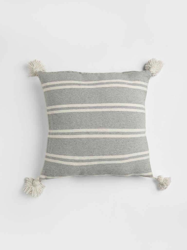 Марокканская подушка с помпонами Ayla