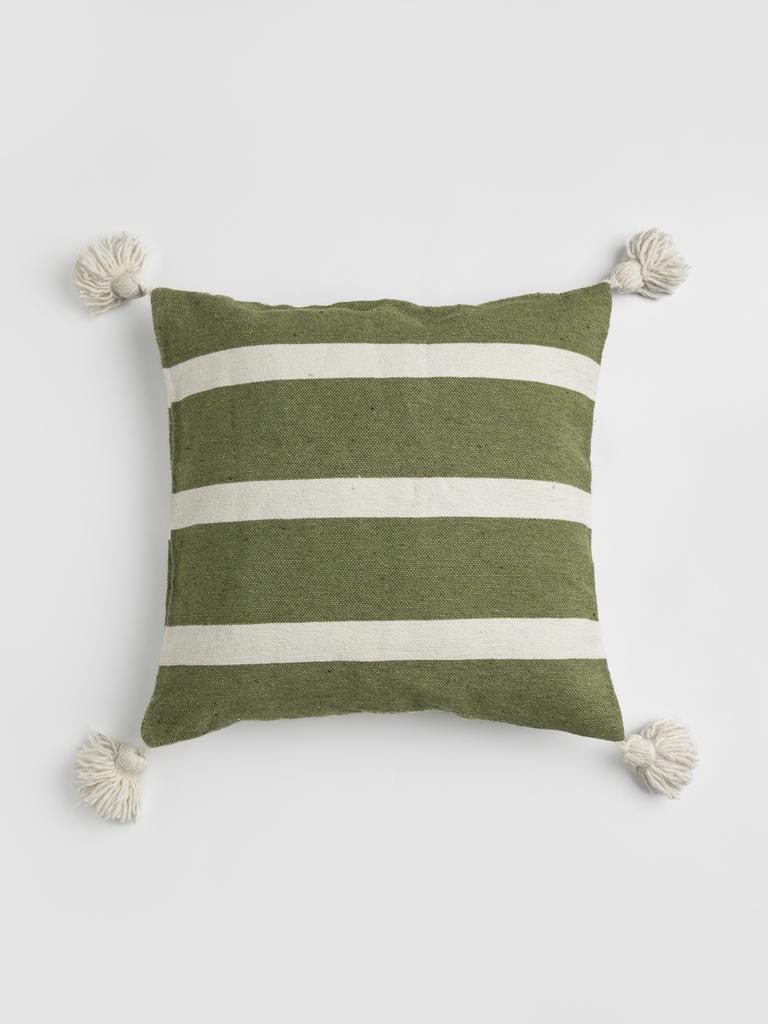 Марокканская подушка с помпонами Amani