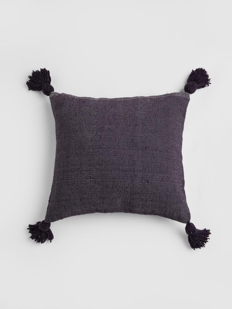 Марокканская подушка с помпонами Yara
