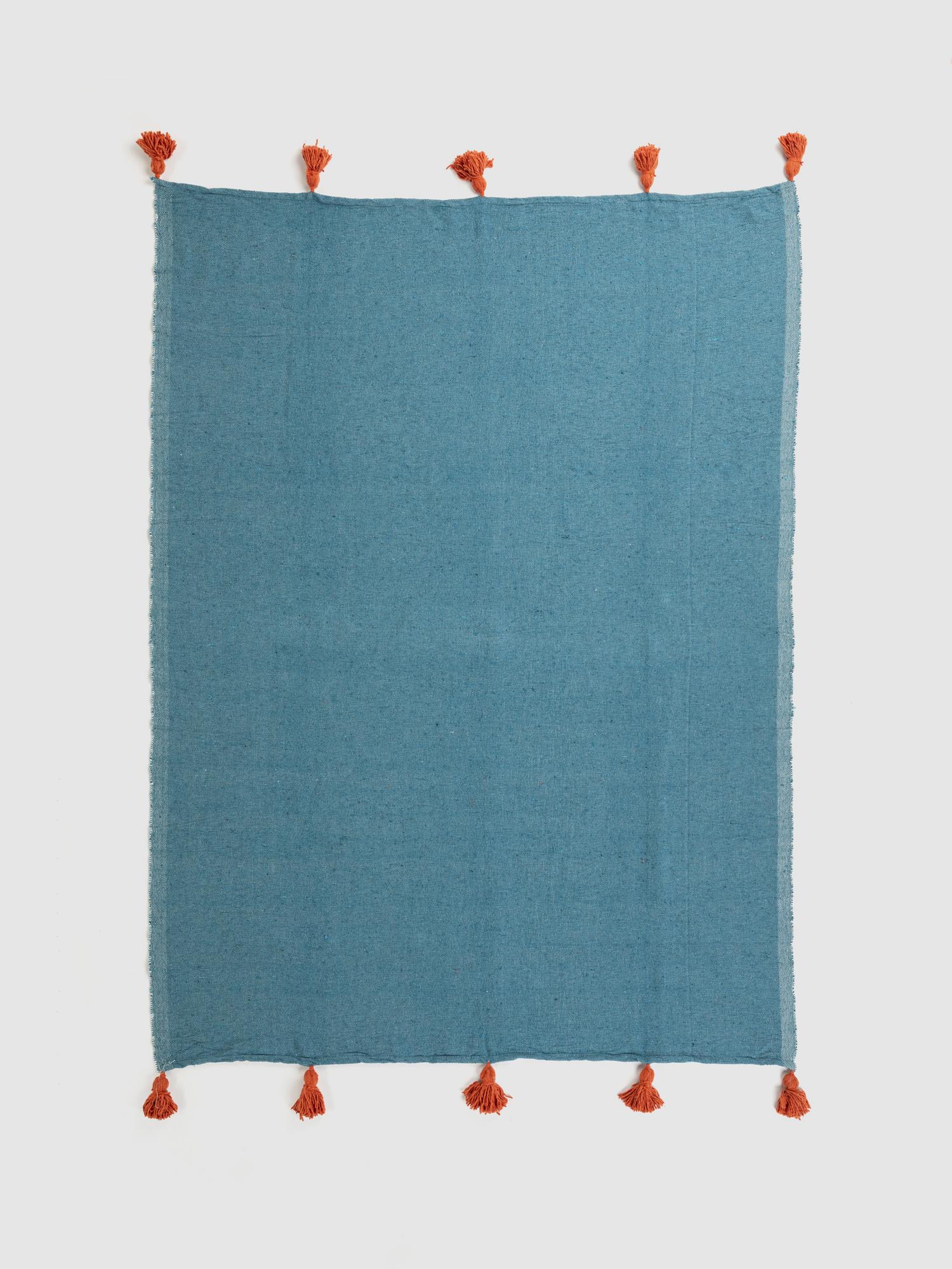 Марокканский плед с помпонами Nomad Chic "Blupop"