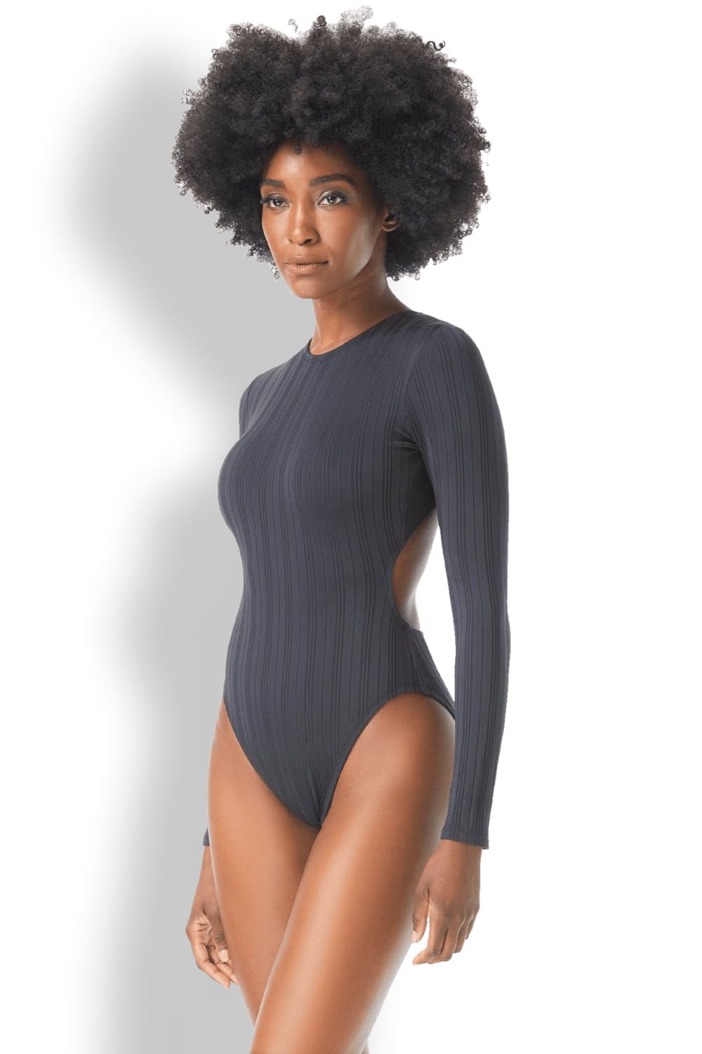 Слитный купальник с открытой спиной и длинными рукавами Vince Camuto V69669