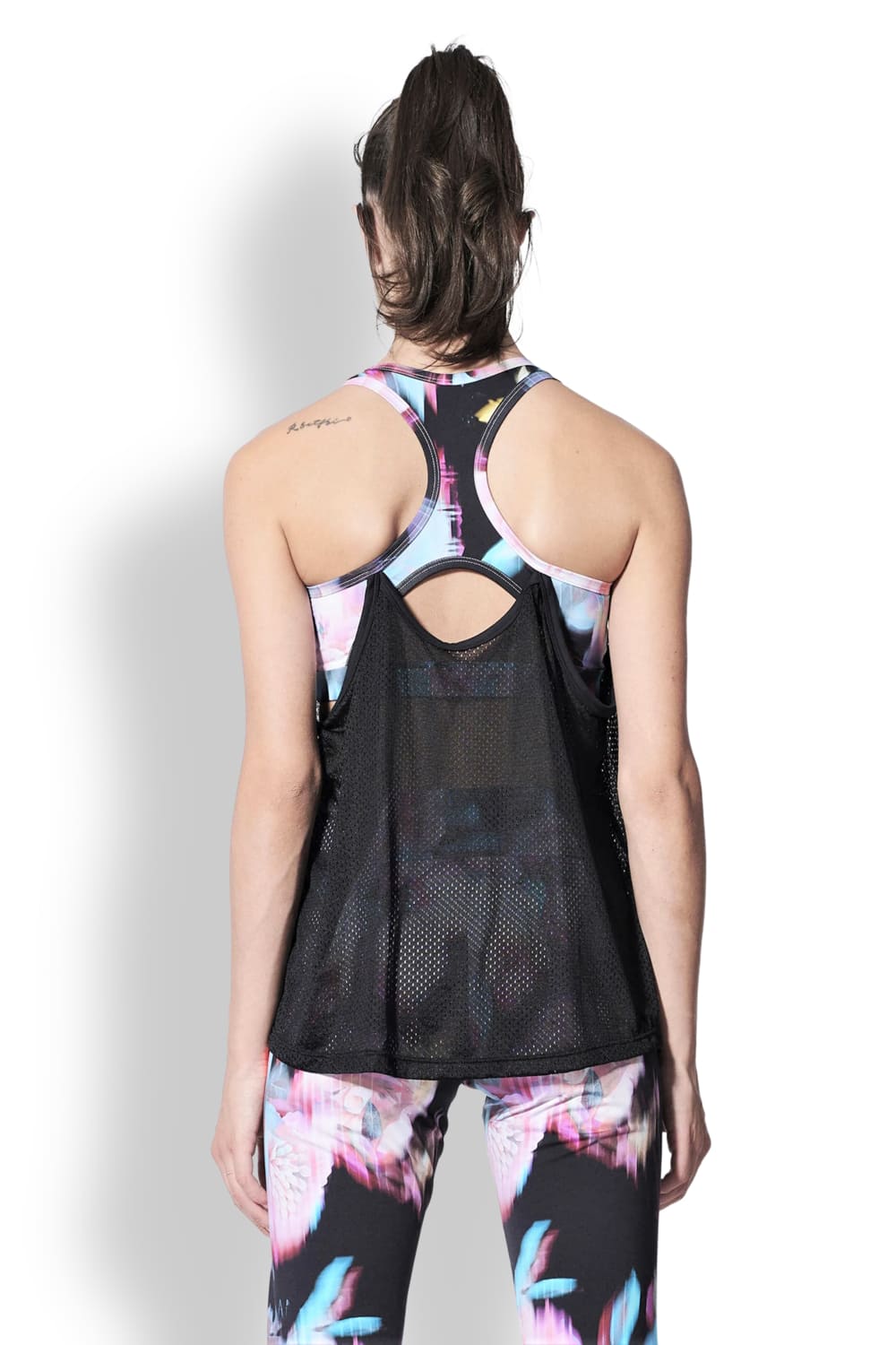 Спортивный топ из слоев с сеткой DEHA B84741