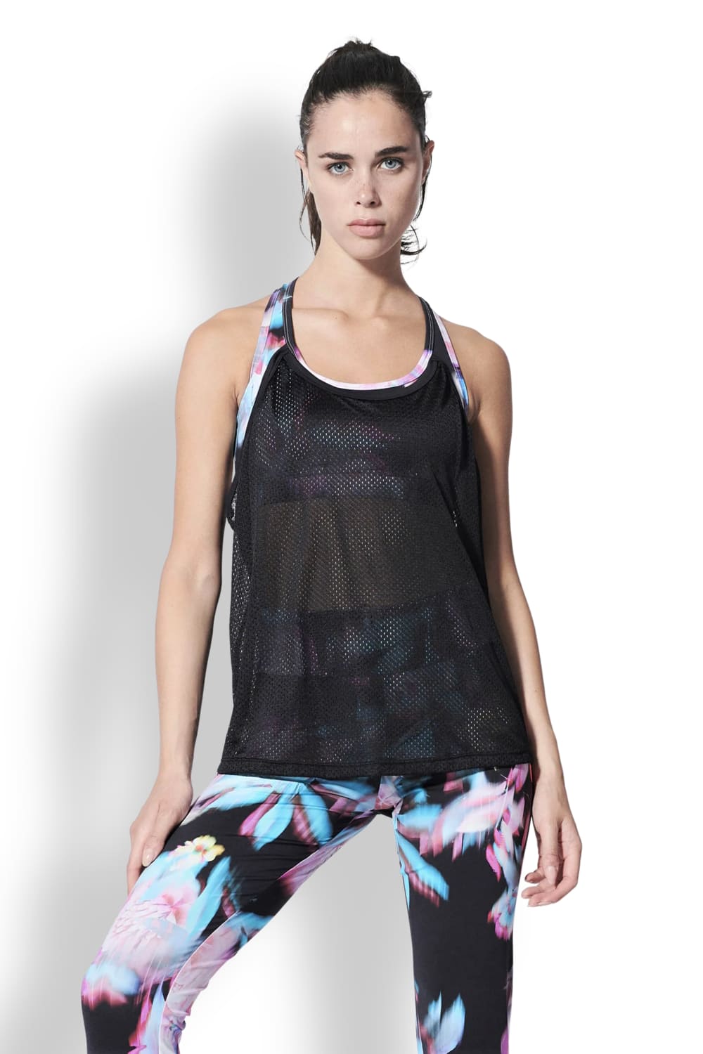 Спортивный топ из слоев с сеткой DEHA B84741