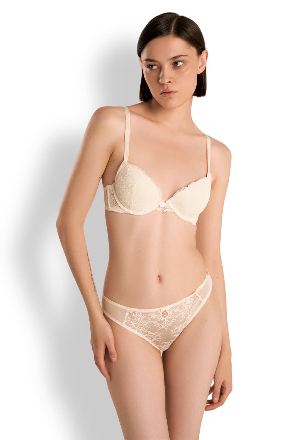 Кружевной бюстгальтер пуш-ап Emporio Armani 167394 3R218