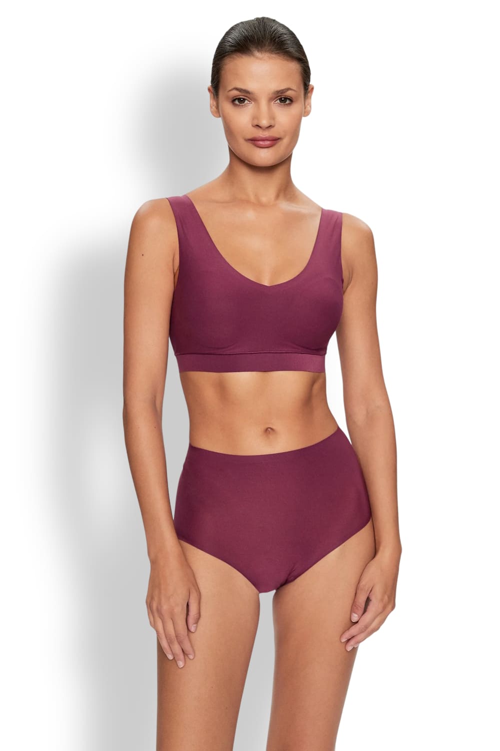 Бюстгальтер-топ с мягкими чашками Chantelle C16A10