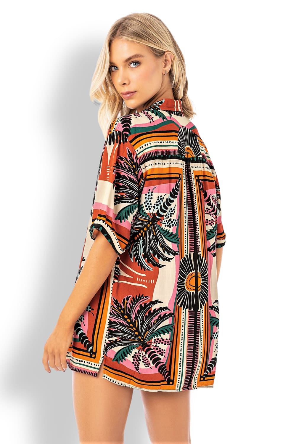 Удлиненная пляжная рубашка с коротким рукавом Maaji Eclectic Palms Saona PT2026CLS003