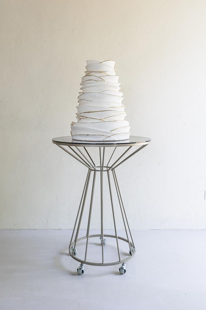 Выкатной столик "Лукия"