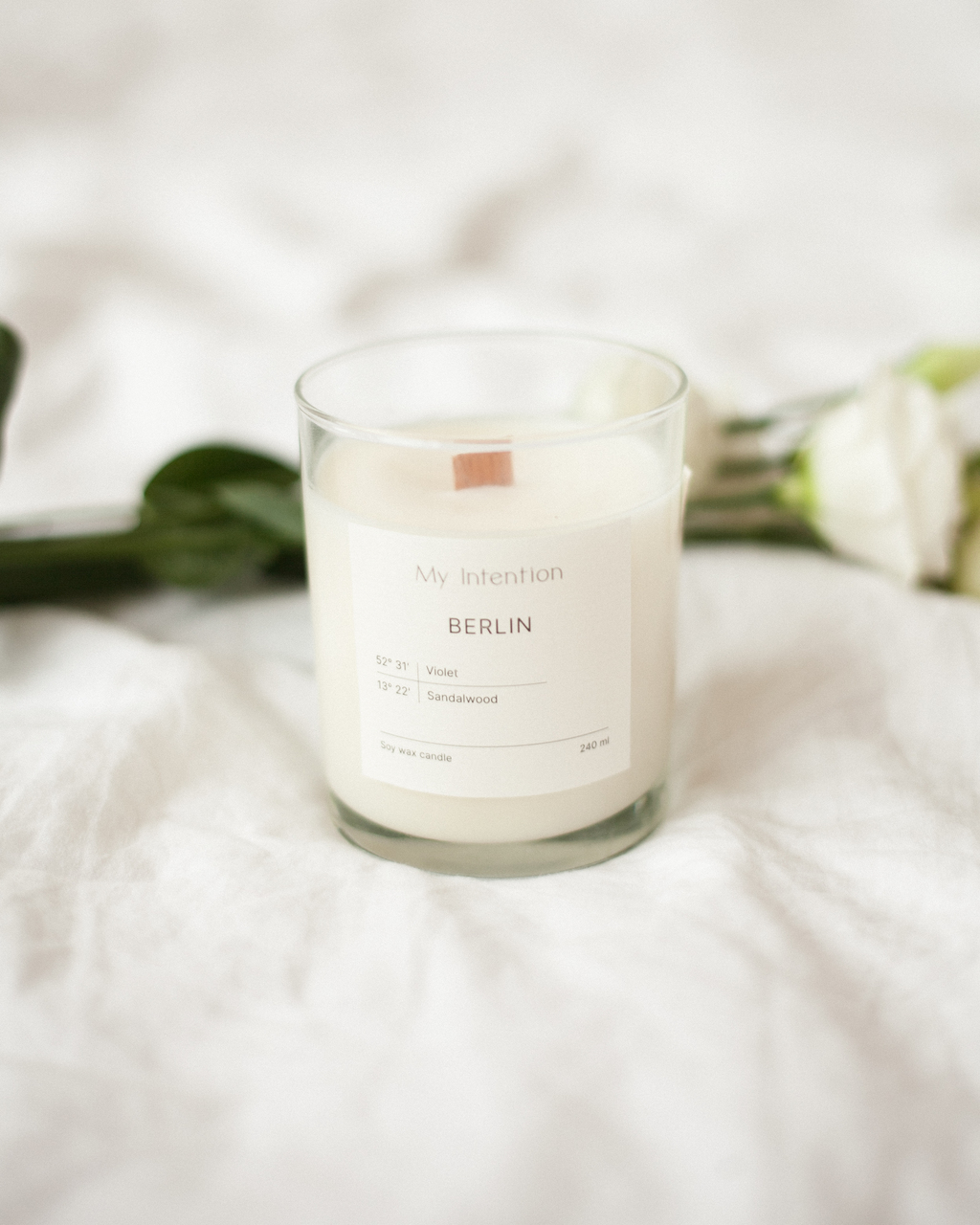 Ароматическая свеча Берлин Фиалка - Сандаловое дерево