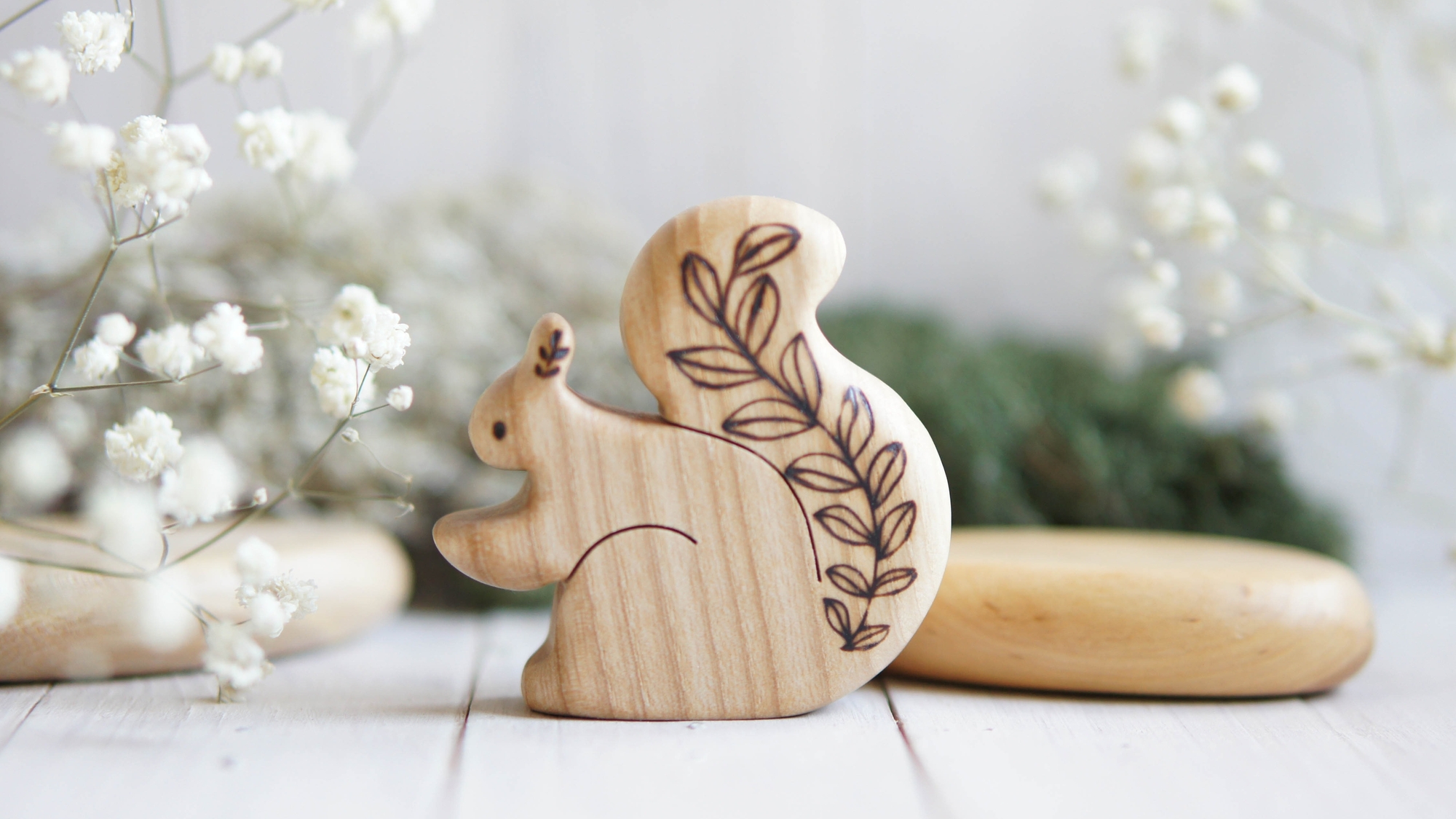 Wooden squirrel toy (dad)