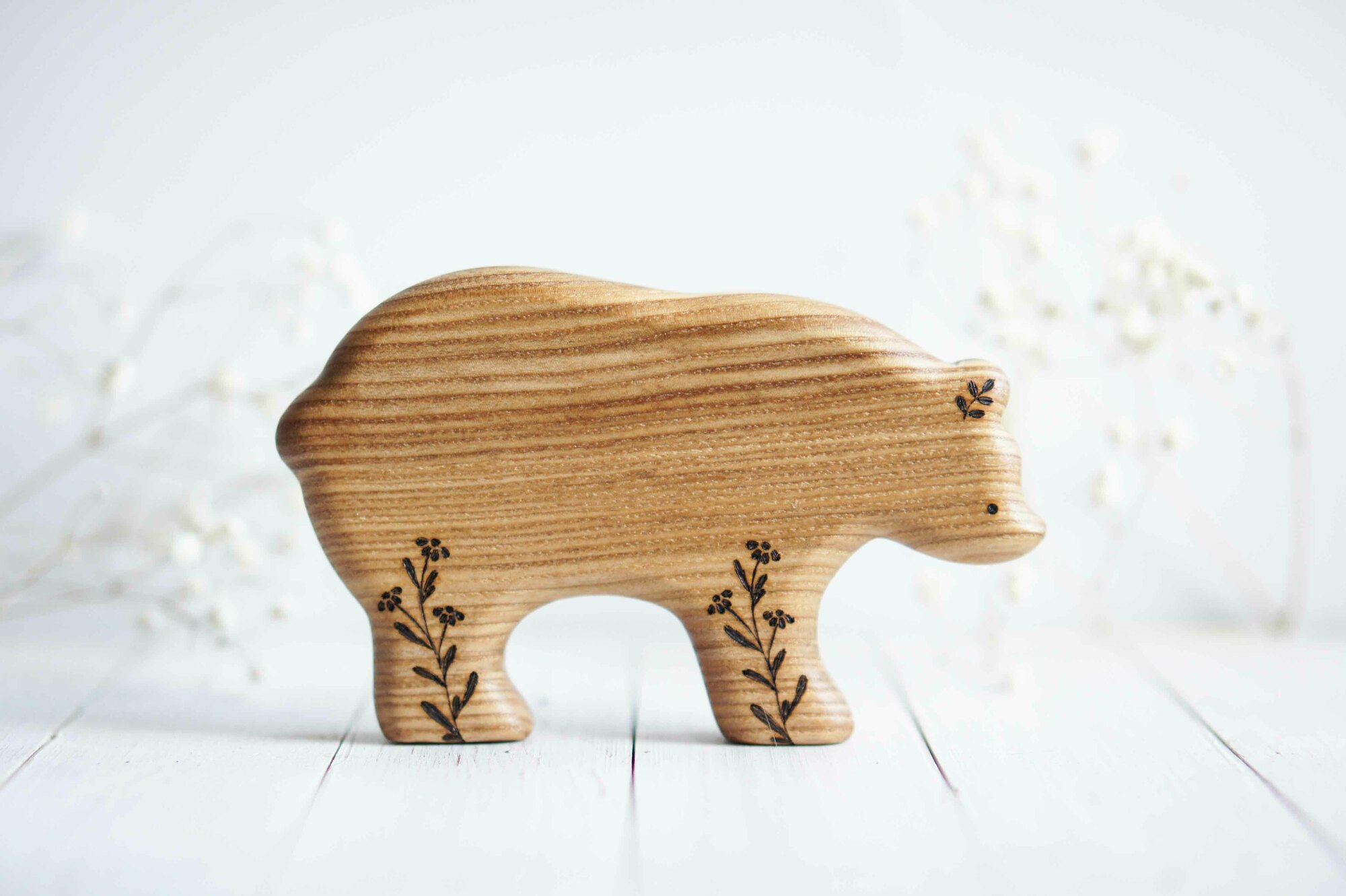Wooden bear toy (mom)