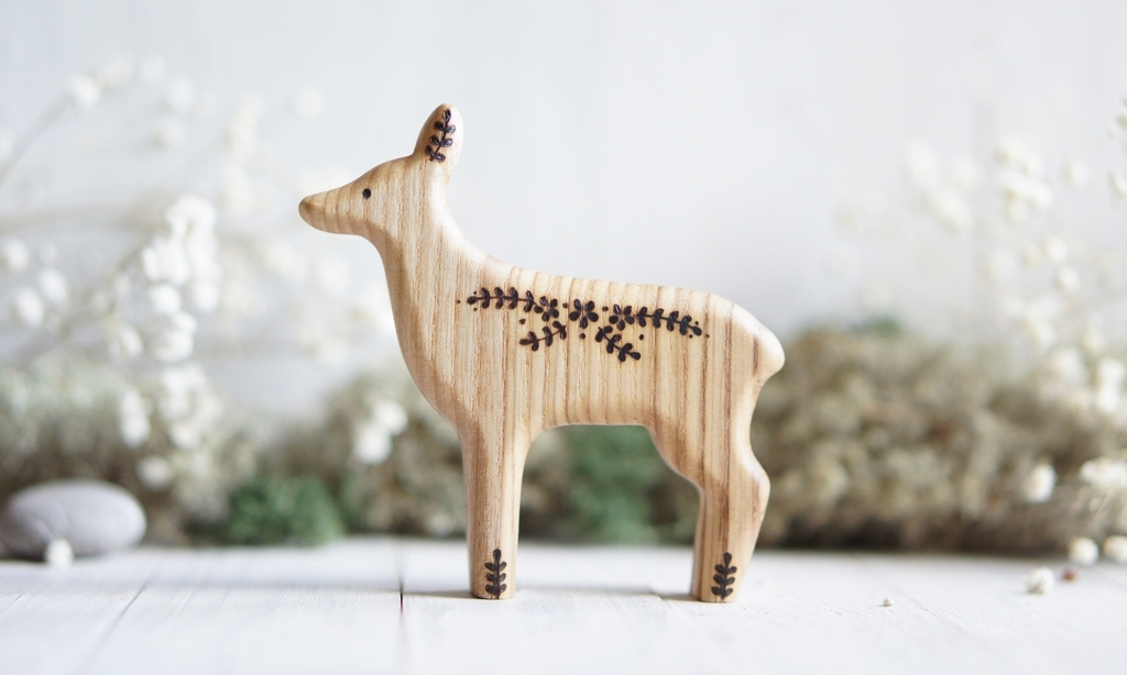 Wooden deer toy