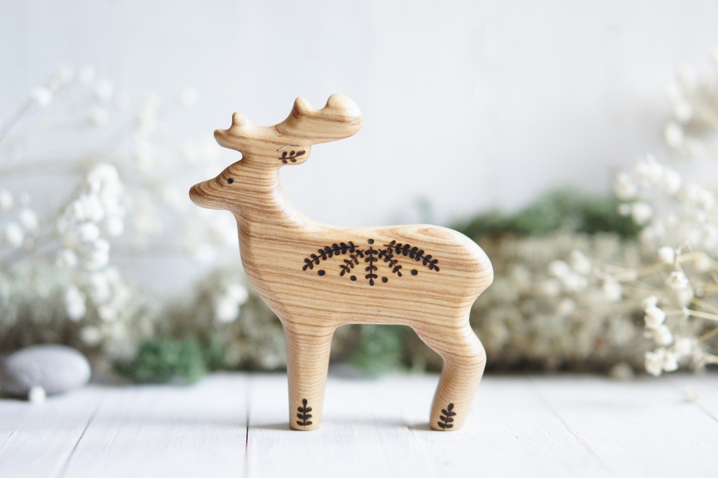 Wooden deer toy