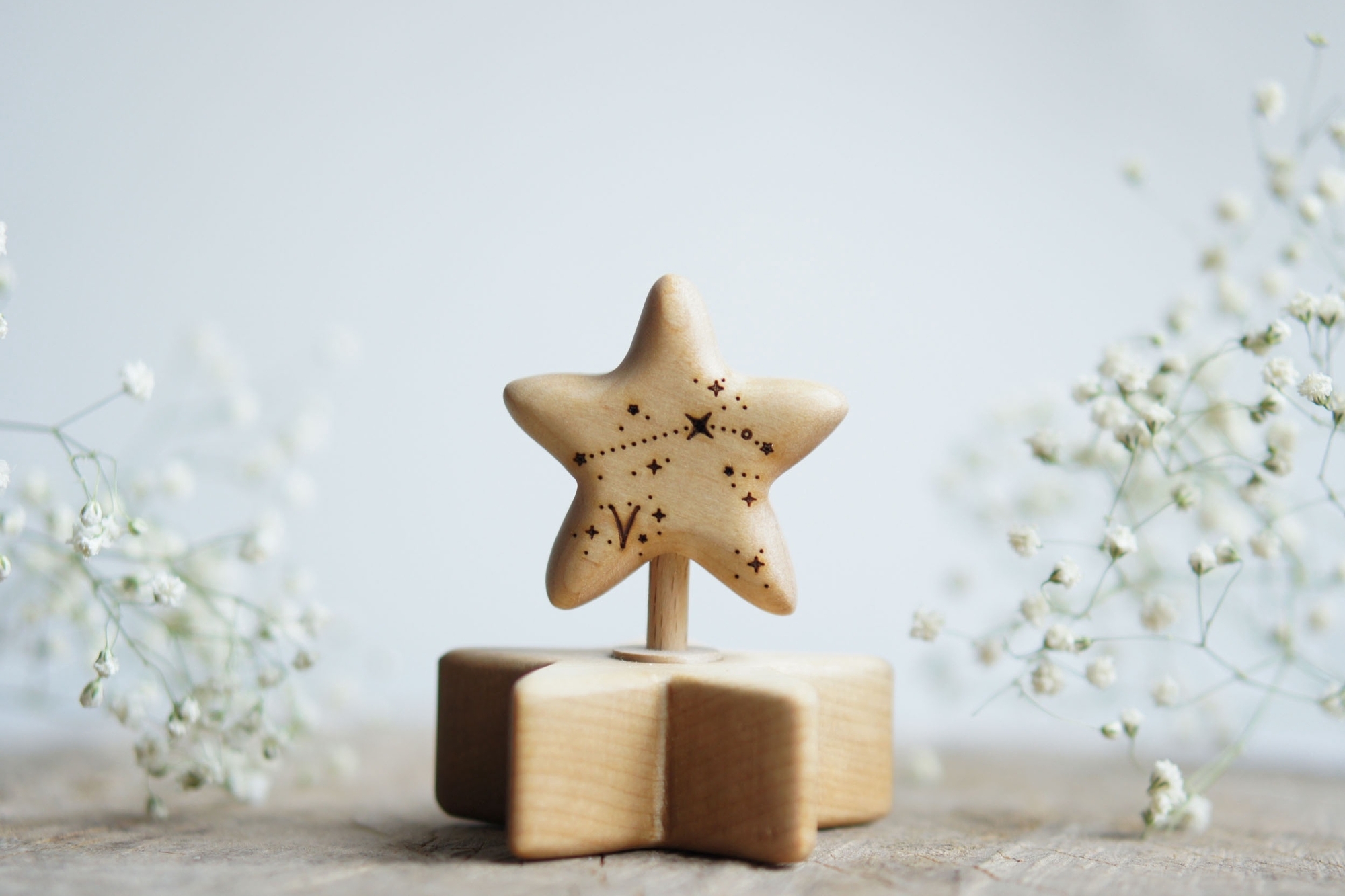 Wooden star zodiac Aries