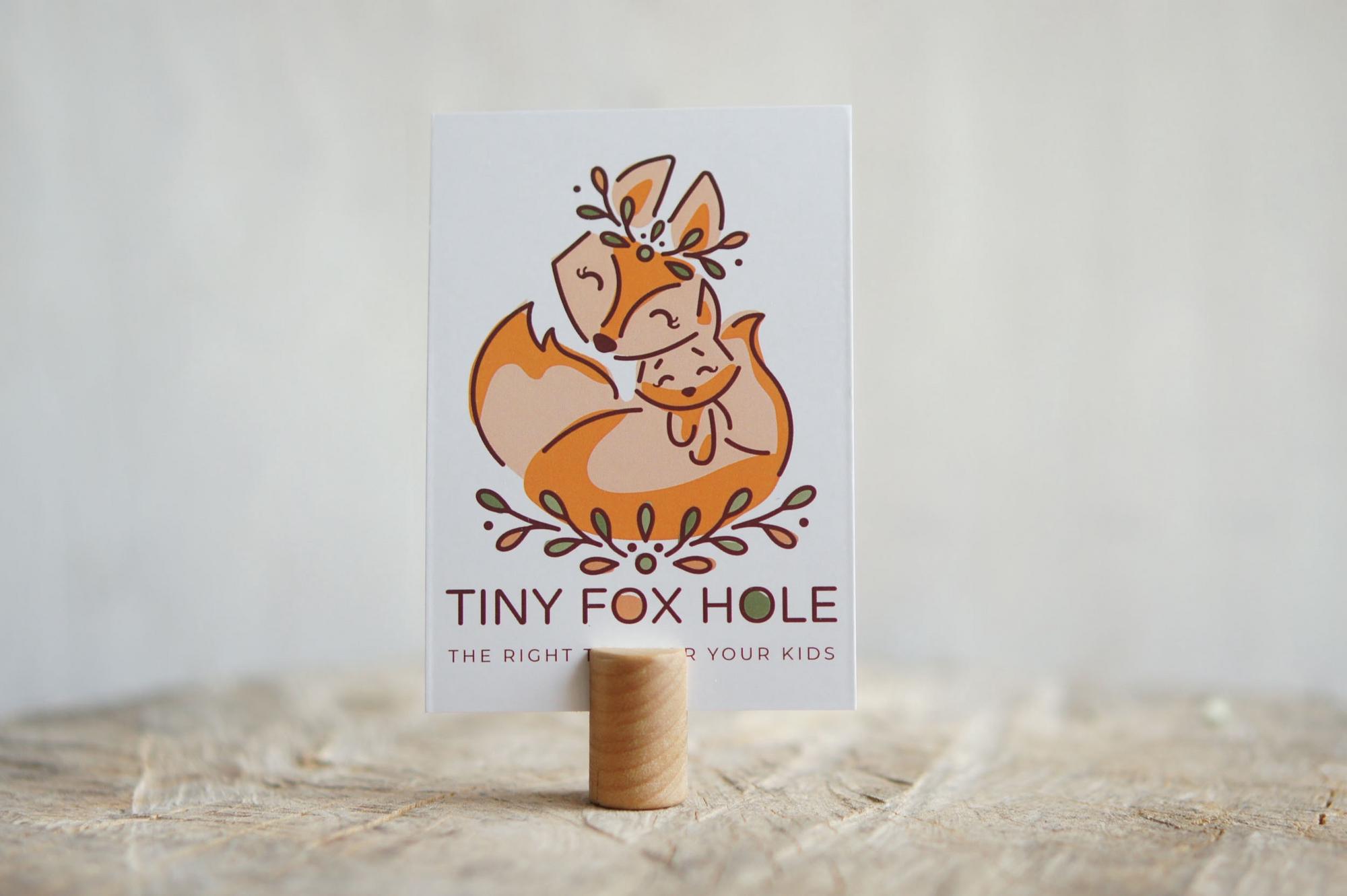 Wooden photo holder for birthday ring