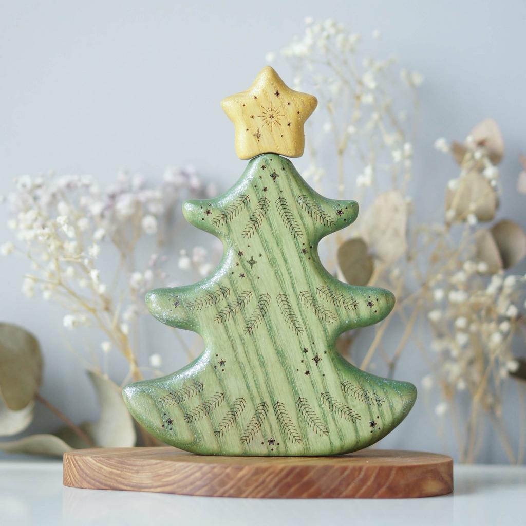 Christmas tree toy with star painted (with sparkle)
