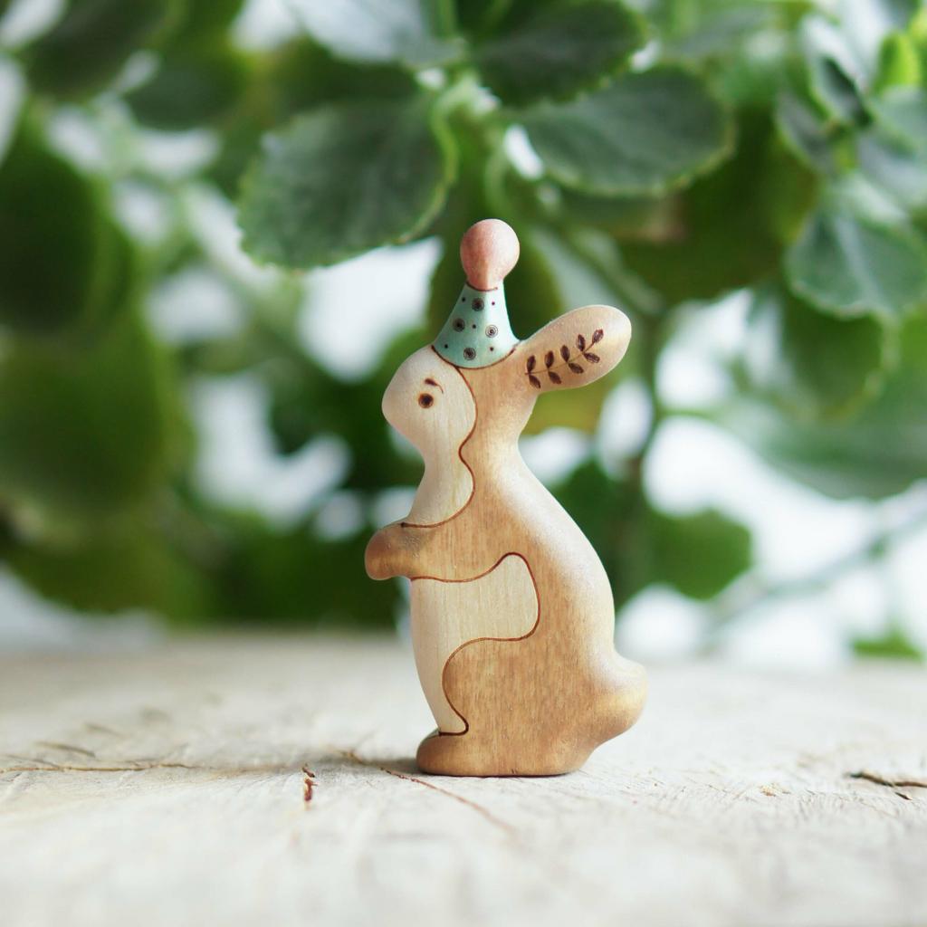 Rabbit with party hat