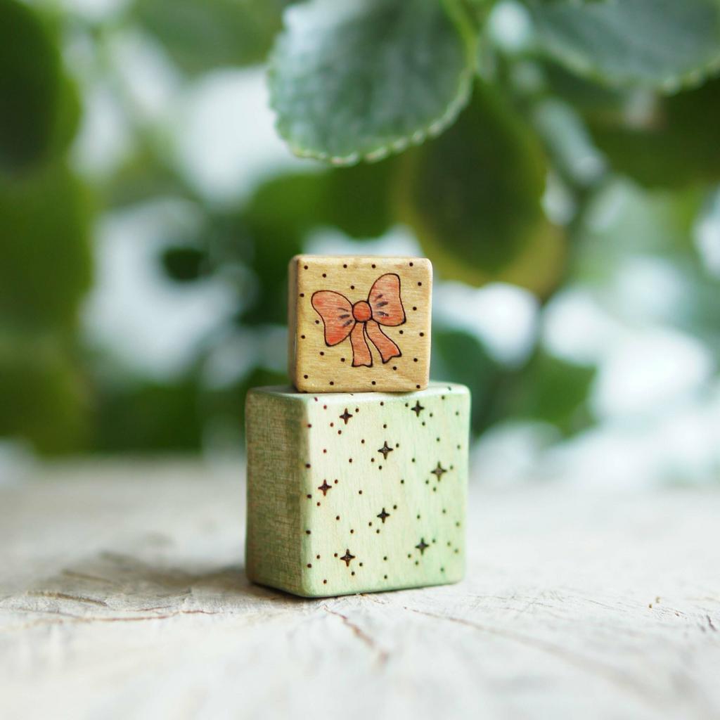 Presents toy (green) set 2 pcs (with sparkle)