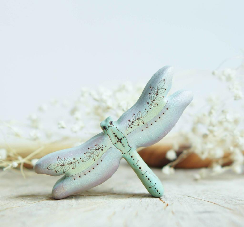 Dragonfly (purple blue)